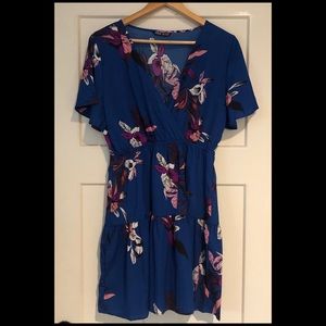 Women’s light weight short dress